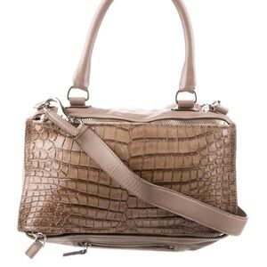 Beautiful Givenchy Pandora bag. The color is tan with pinky undertones.